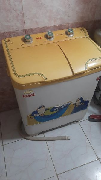 غسالة حوضين استعمال خفيف بحالة ممتازة