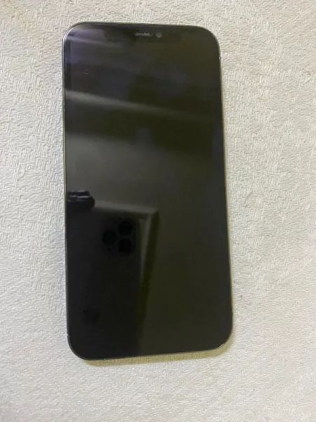 ايفون 12 pro