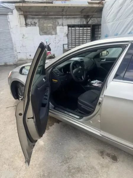 للبيع k7 كاملة عدا فتحة