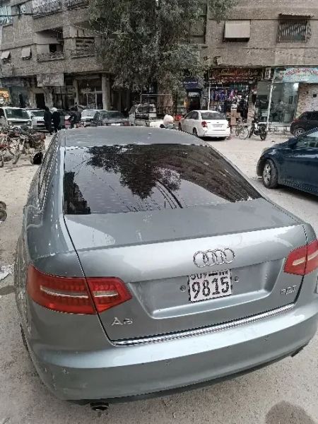 أكمل وصف خالية برا جوا