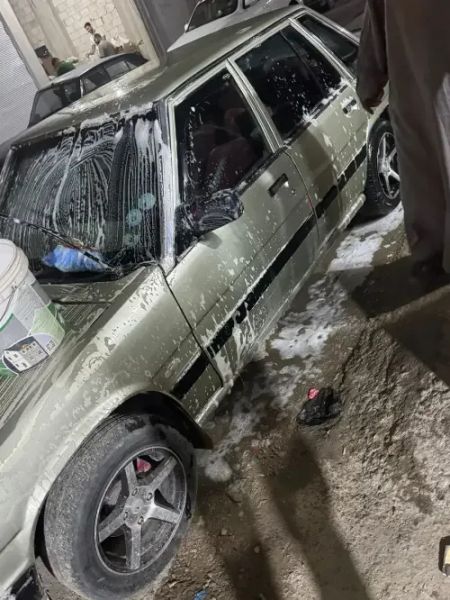 نضيفه خاليه من الداخل وزنار من الخارج دواليب نص عمرون