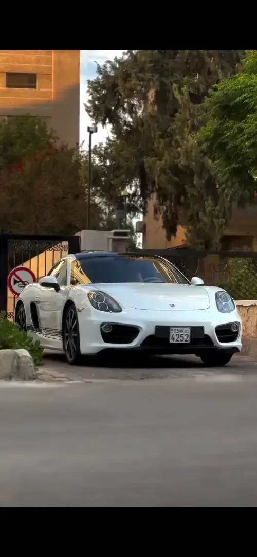 بورشه كايمان 2014 بحالة الوكالة (خالية العلام)