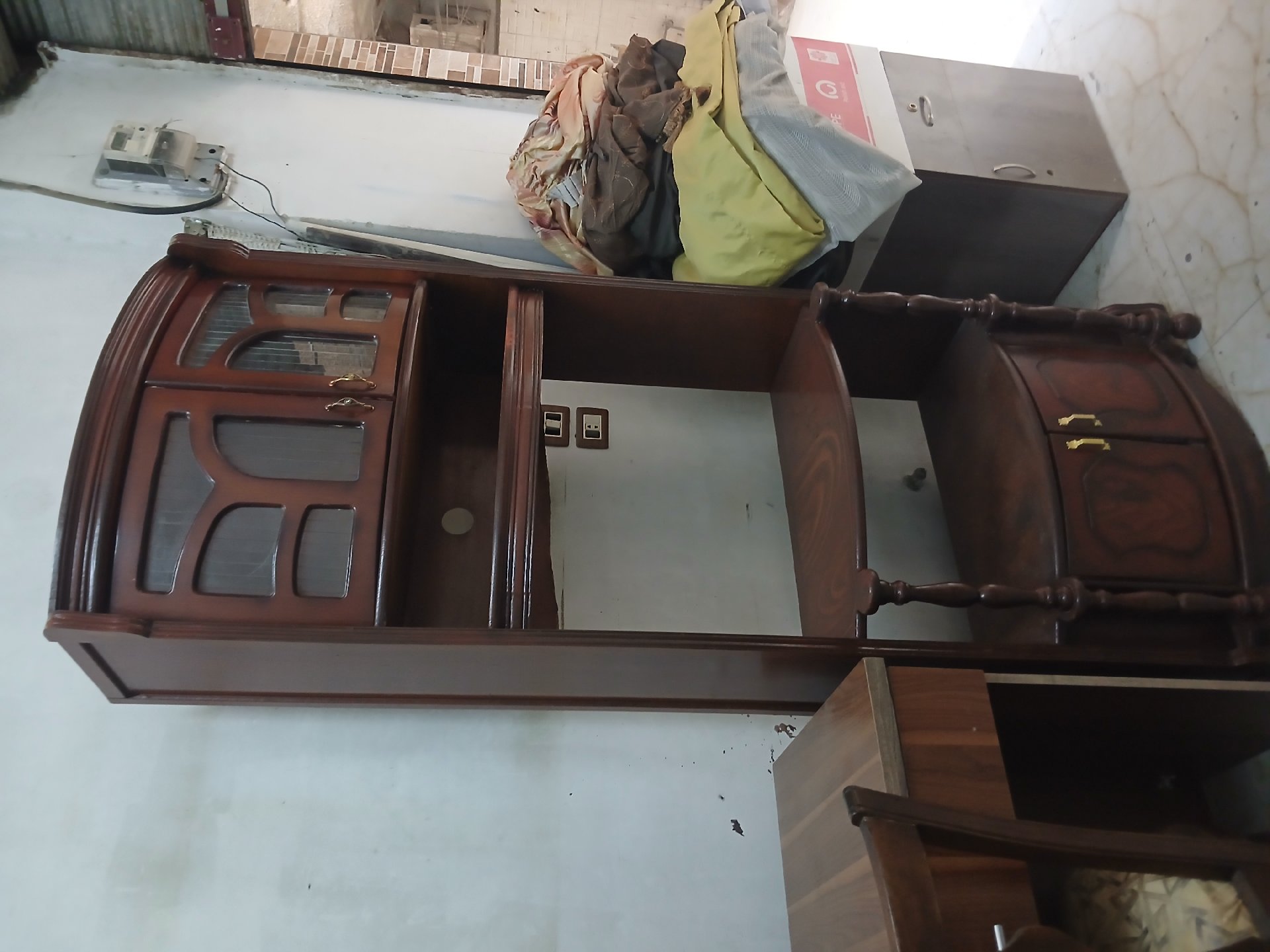 فترينا ثقيلا كتير منهي ٤٠٠الف  جرمانا 0986972306