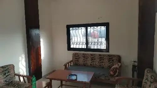 شقة للبيع بمنطقة سكنية هادئة