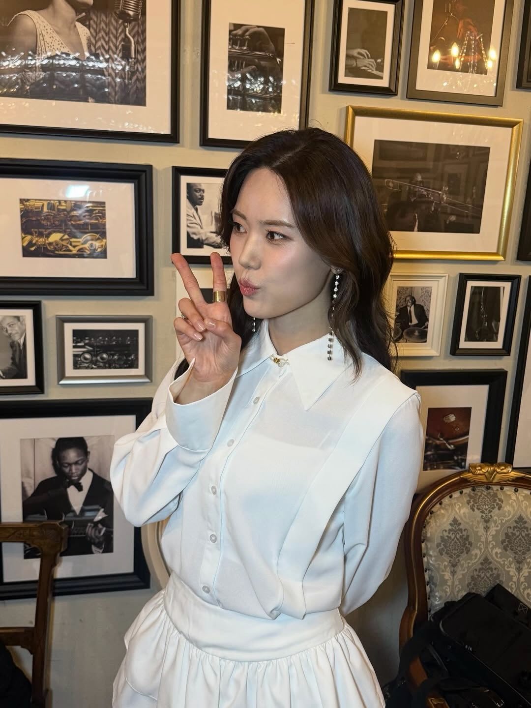Soft long waves, event styling
