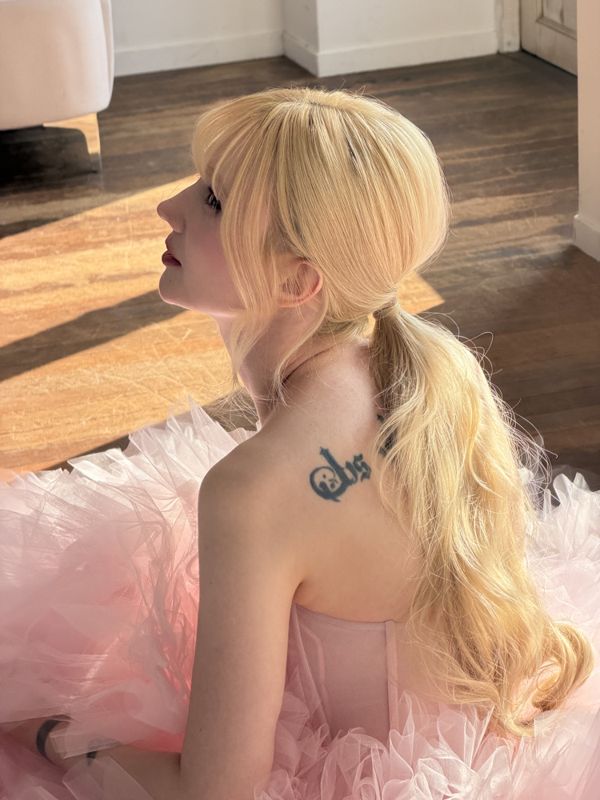 bleach blonde