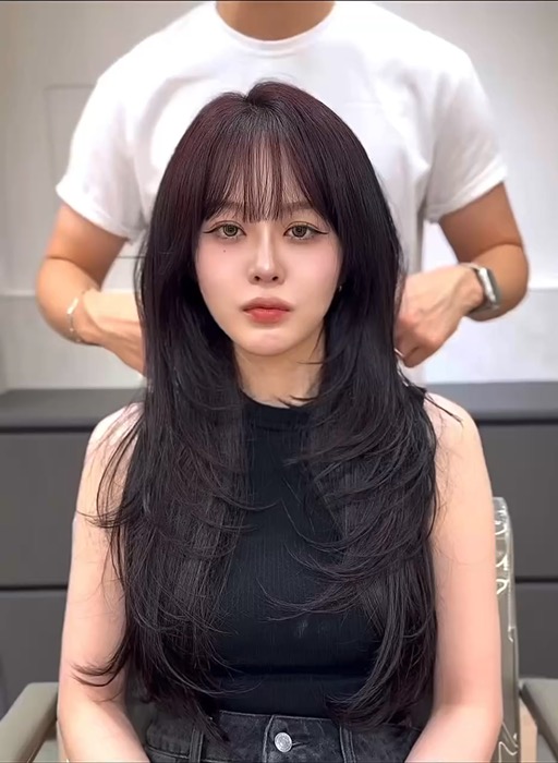 ✅ Long length, high-layered cut with balanced weight