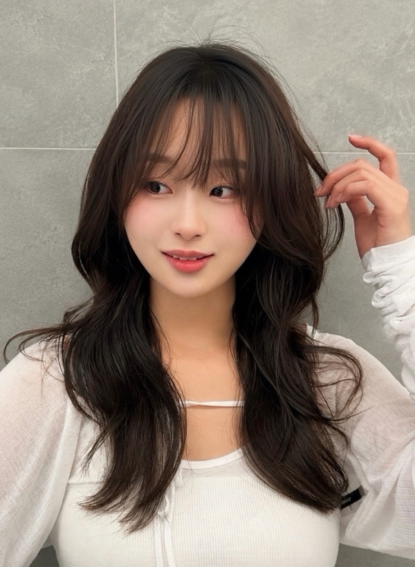 샌드펌
레이어드컷에 굵은 펌스타일을 디자인합니다