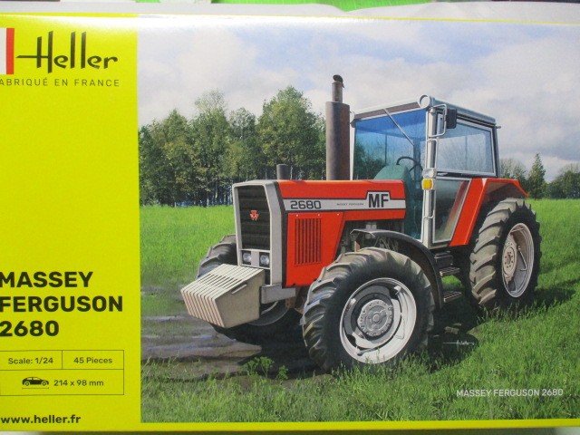 マッセイ・ファーガソン 2680 トラクター