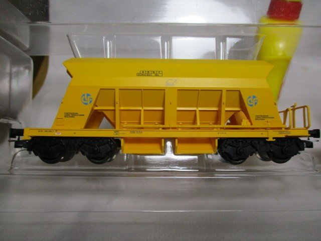 セメント運搬車　2両セット