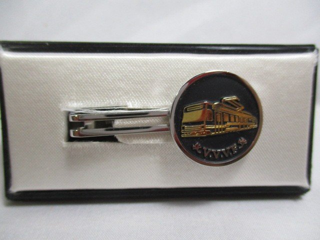 ネクタイピン　8200型電車運転開始記念 熊本市交通局1982.8