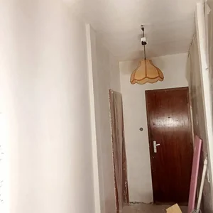 Полагане на гипсова шпакловка по стени