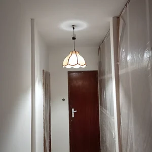 Полагане на грунд преди полагане на фина шпакловка (шийтрок) по таван