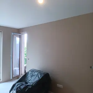 Полагане на грунд преди полагане на фина шпакловка (шийтрок) по стени