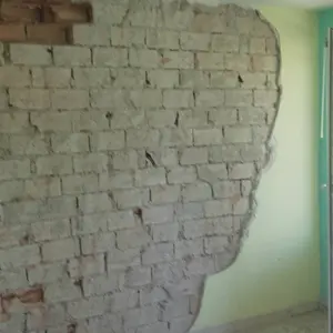 Къртене, чистене и извозване на строителни отпадъци.