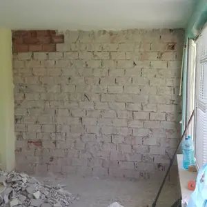 Къртене, чистене и извозване на строителни отпадъци.