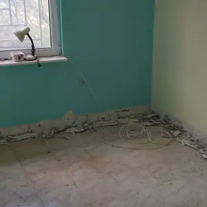 Къртене, чистене и извозване на строителни отпадъци.