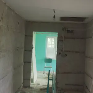 Къртене, чистене и извозване на строителни отпадъци.