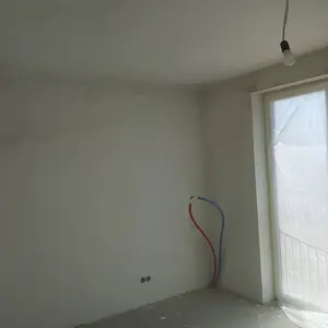 [S02484] - Левски зона Г - Кирил - Полагане на грунд преди боядисване по таван - Офис