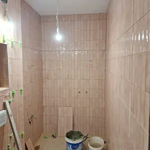 Монтаж на гранитогрес по стени, вкл.фугиране