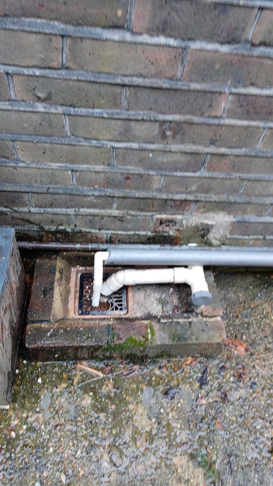 Gully Clearance & System Assessment – Haywards Heath (RH17 5DX)
