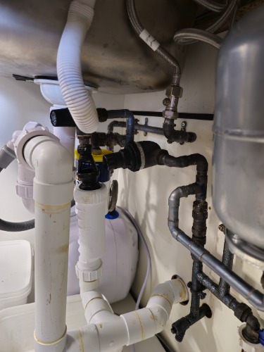 Drain odour investigation – under-sink appliance overflow