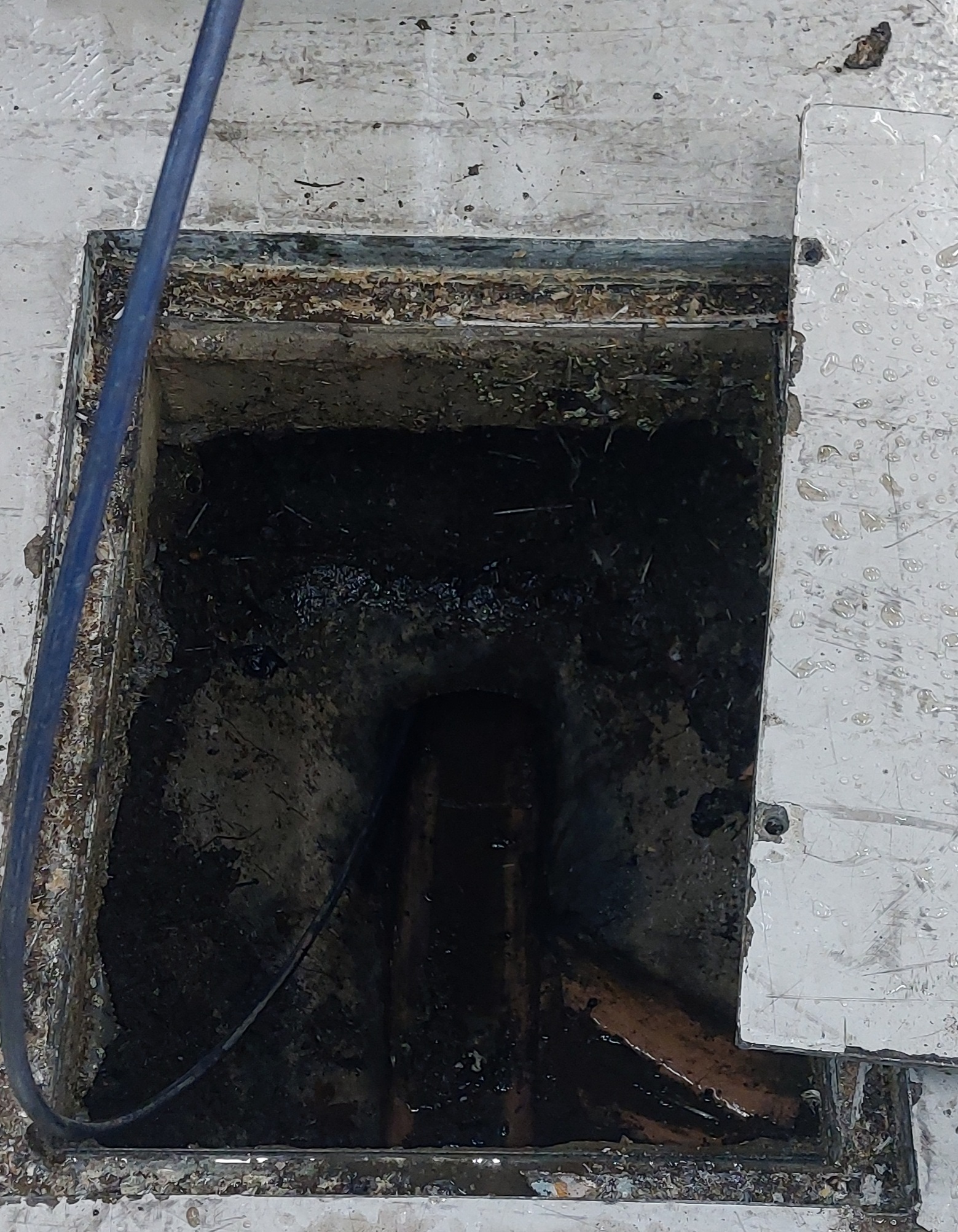 Blocked Manhole Clearance & CCTV Survey – Feltham TW14