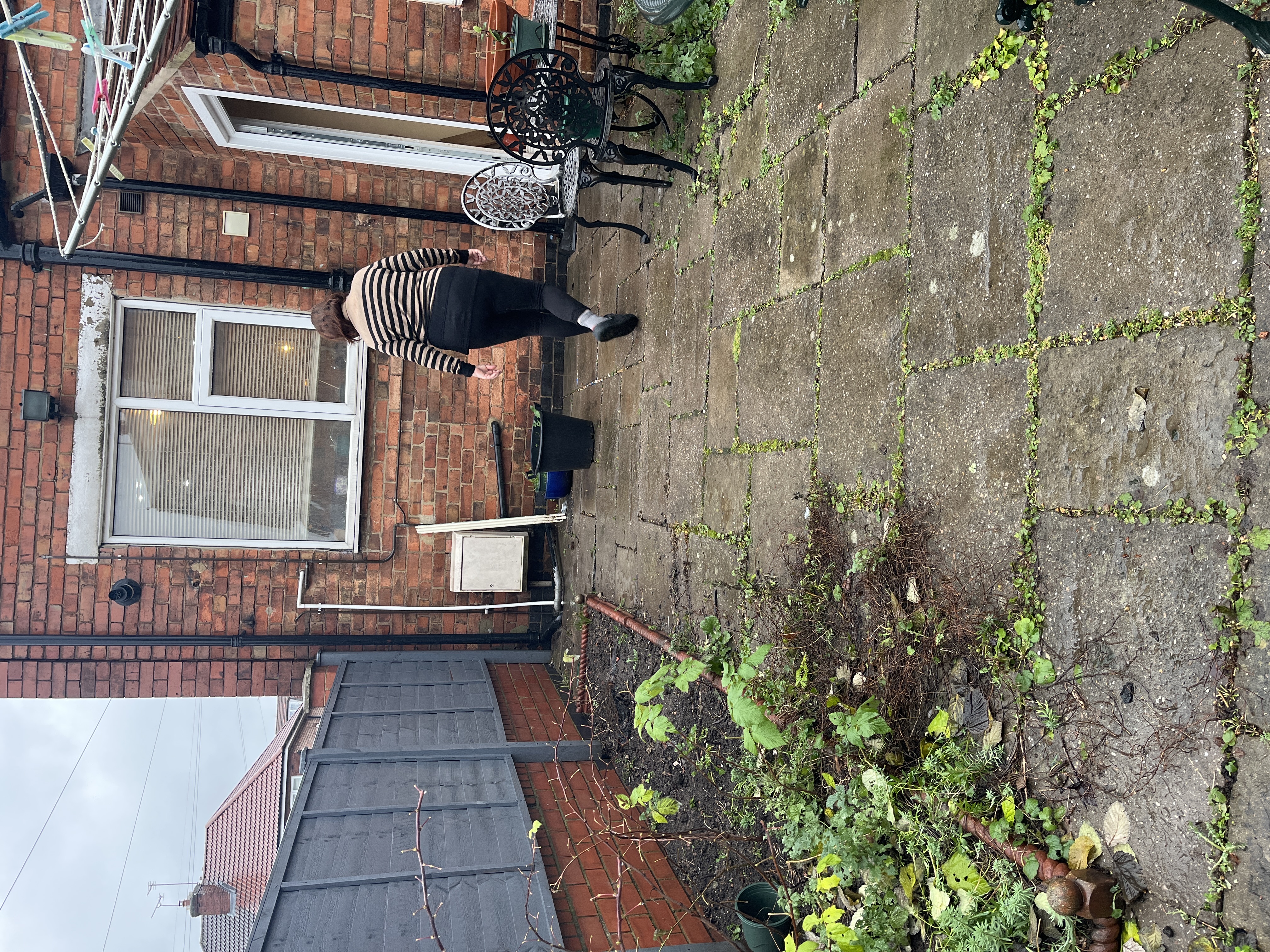 Blocked external gully and kitchen waste line cleared at a property in Derby.
