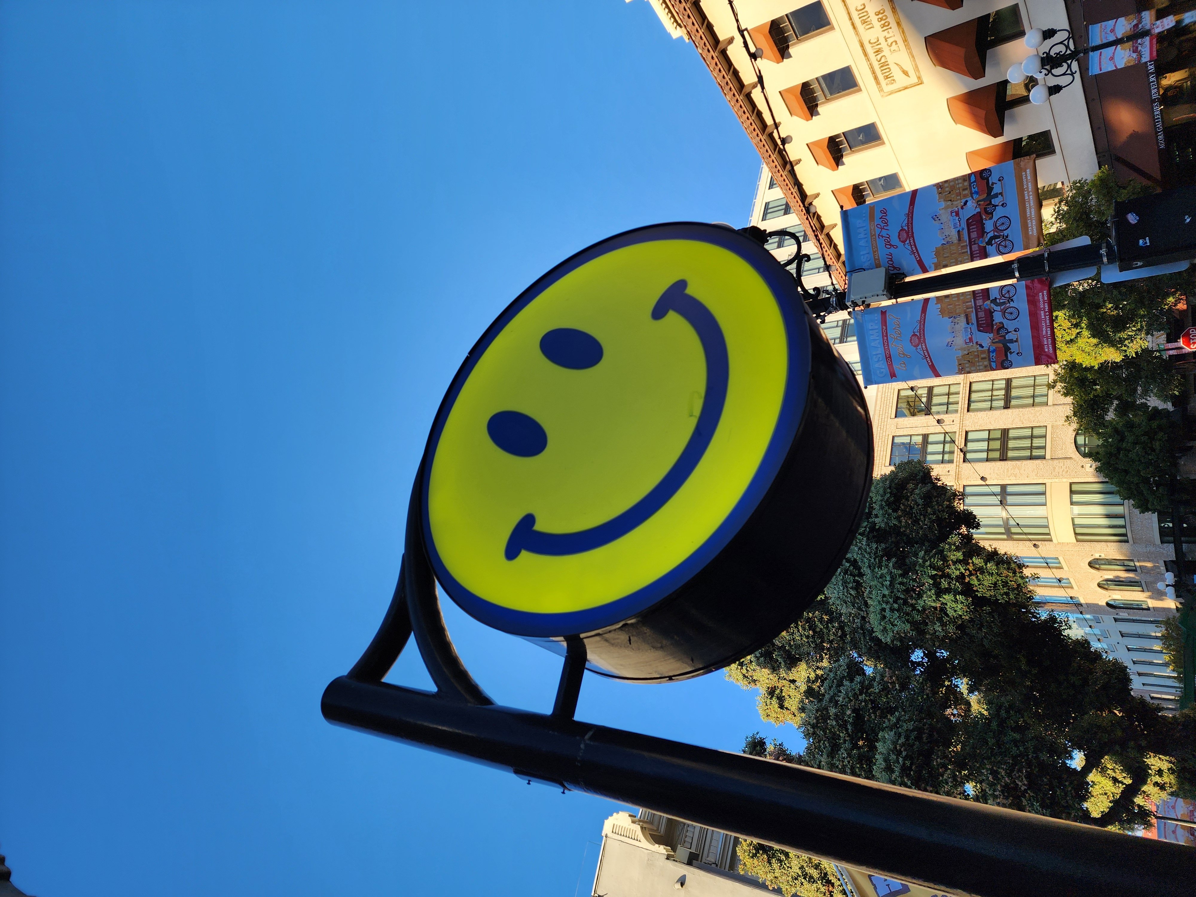 Happy Does Bar logo