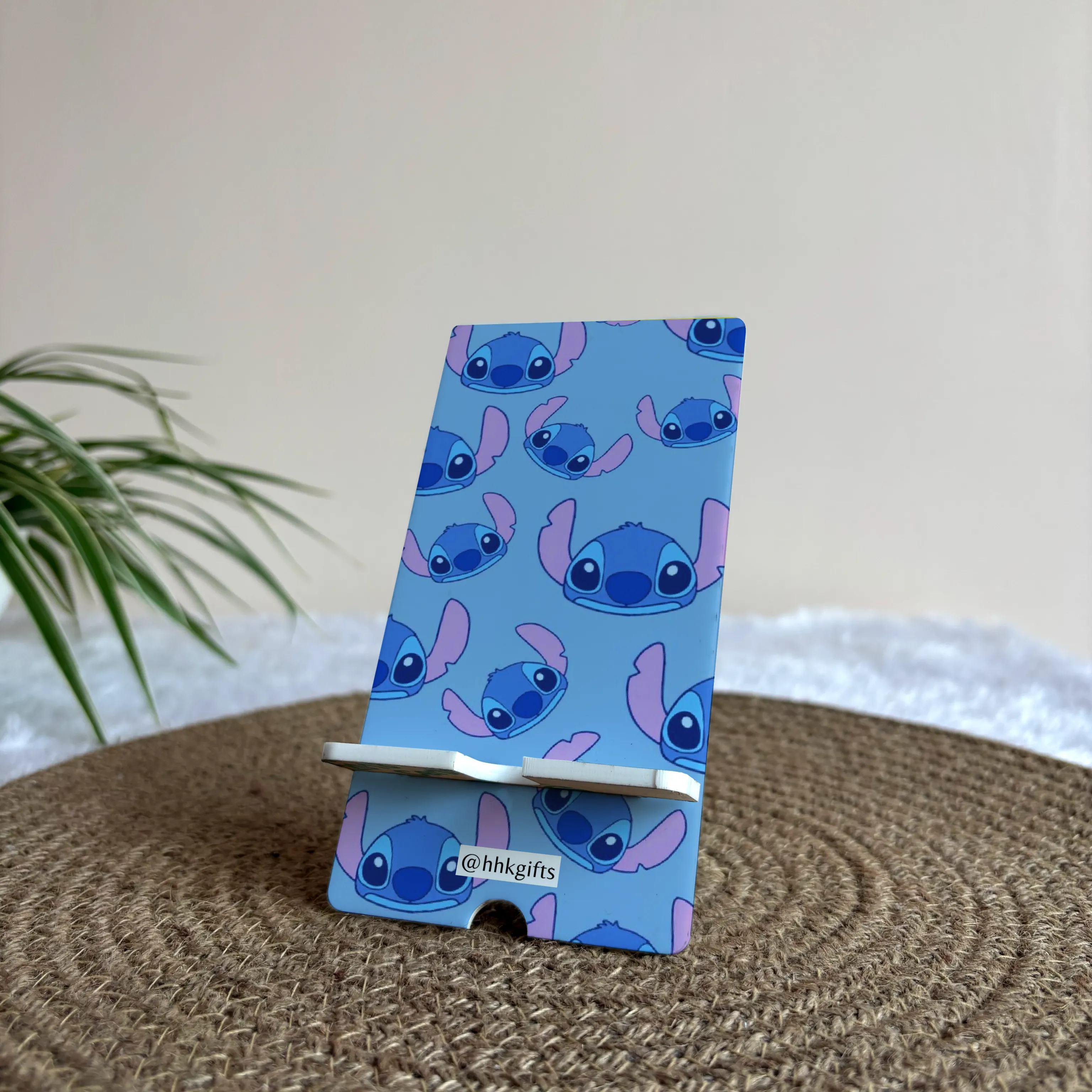 STITCH PHONE STAND