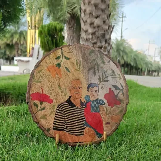 Personalized Circular Wooden Bark