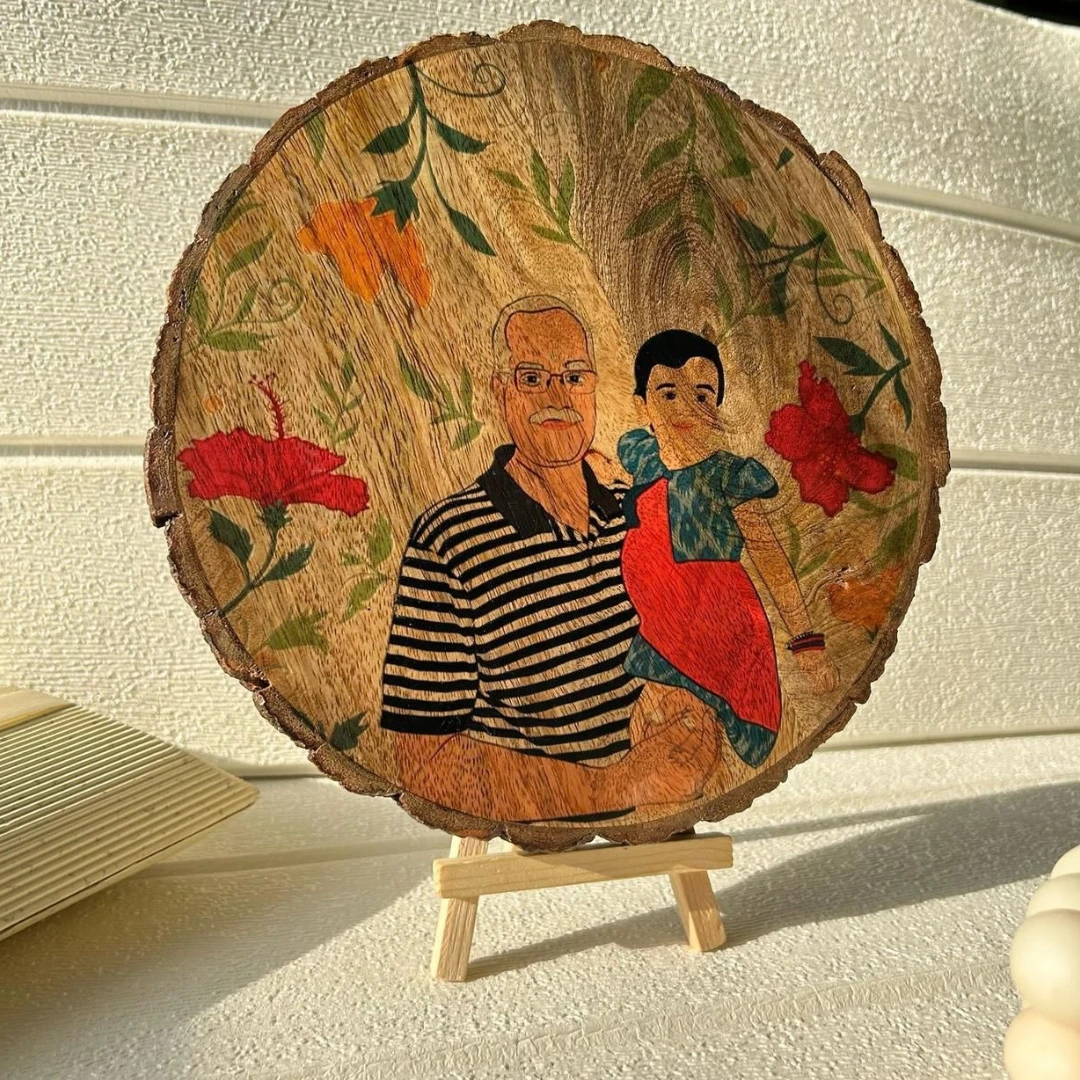 Personalized Circular Wooden Bark
