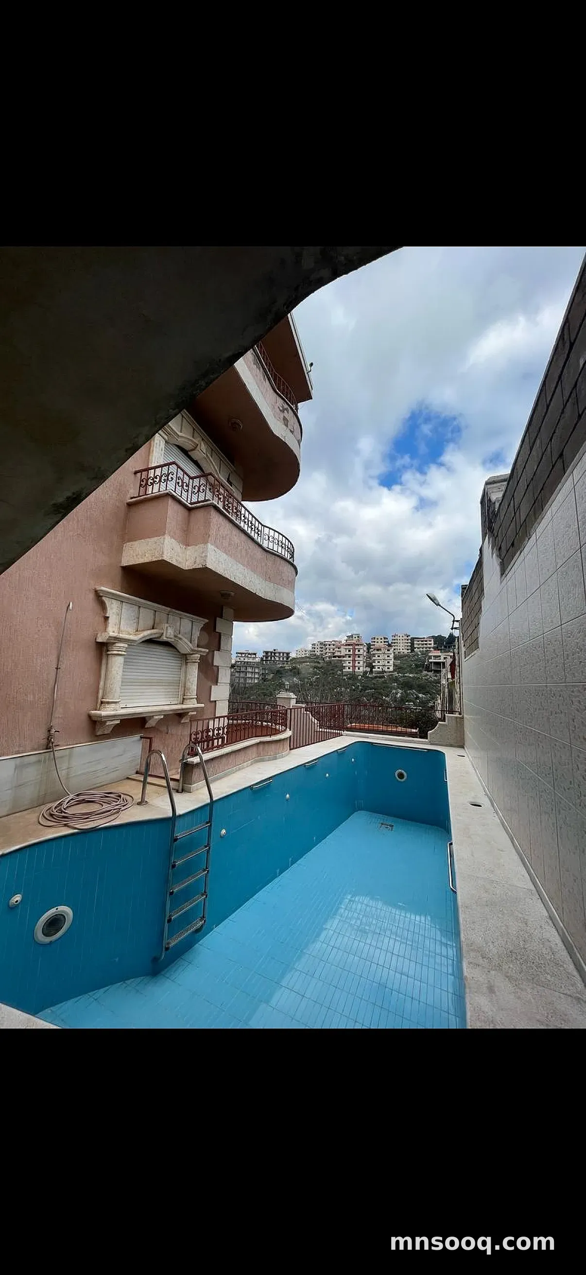 صورة الإعلان