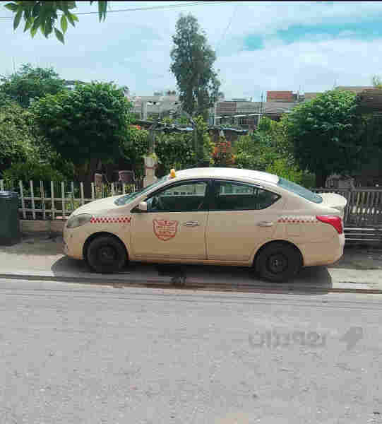 نیسان لاکشمیبا 2014  تەکسی