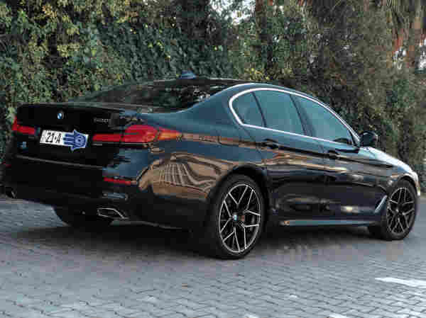Bmw  530i  2022  V4  2.0 turbo - 2