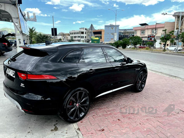 جاگوار (F_PACE