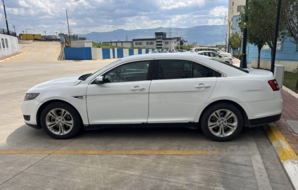 Ford taurus 2017 se - 3