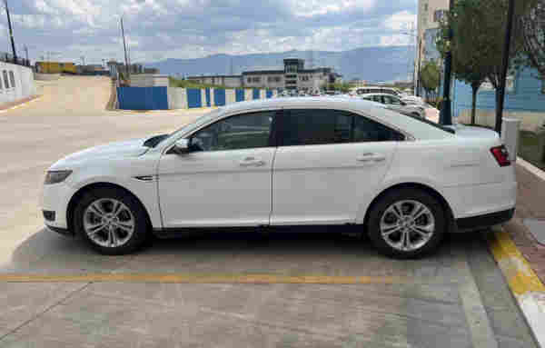 Ford taurus 2017 se - 3