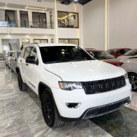 2021 Jeep Grand Cherokee, Laredo