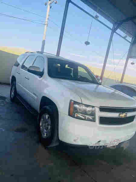     2008 model Tahoe - 3