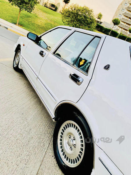 نیسان سدریک - 3