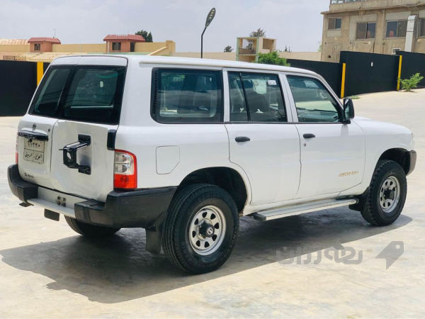 پةترؤل  2001  - 2