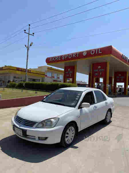 لانسر 2011 - 2