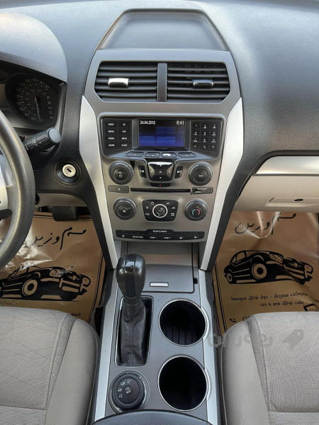 Ford  Explorer   - 2