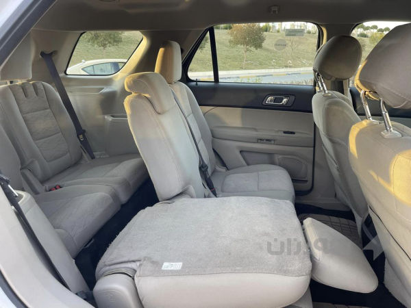 Ford  Explorer   - 4