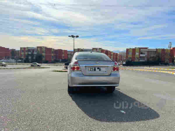 ئەڤیۆ 2010 ئۆتۆماتیك - 2