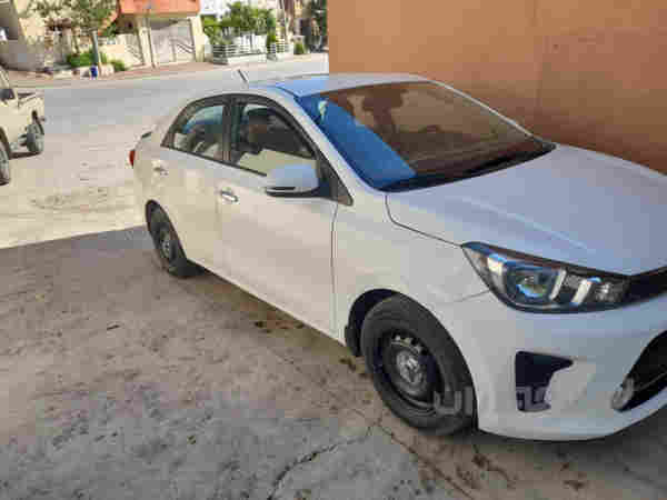 Kia Pegas