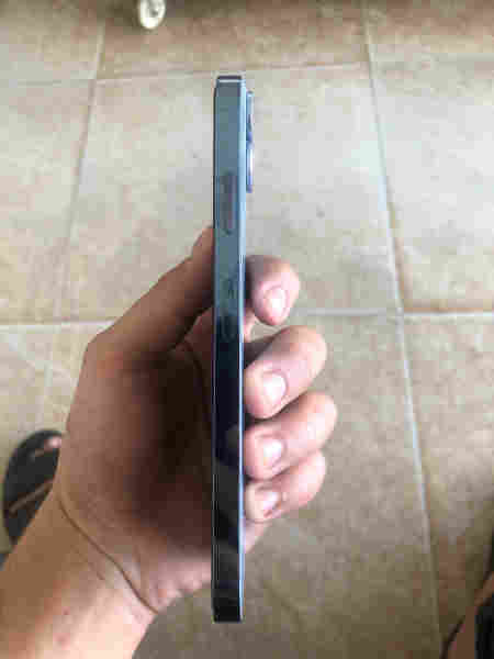 Iphone xs max  - 2