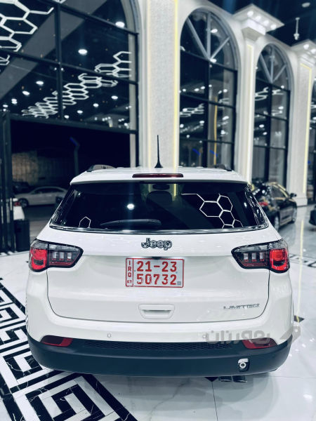 جيب كومياس وارد امريكي موديل 2021 محرك 2.4  - 3