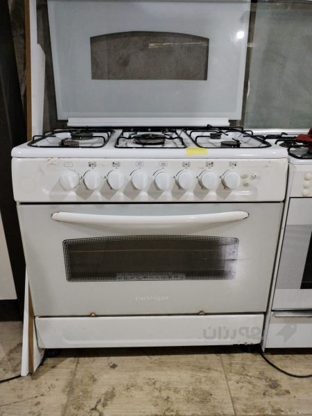 کۆمەڵێک تەباخ بۆ فرۆشتن